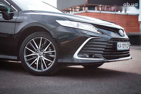 Toyota Camry 2023 - фото 3