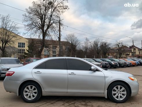 Toyota Camry 2007 серый - фото 4