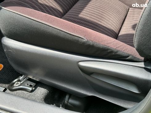 Toyota Aqua 2015 зеленый - фото 31