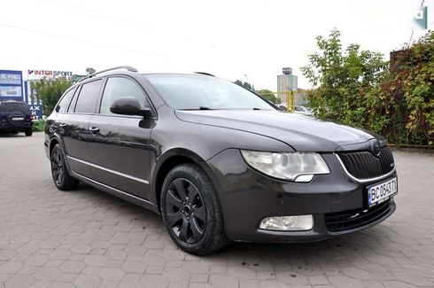 Skoda Superb 2011 - фото 6