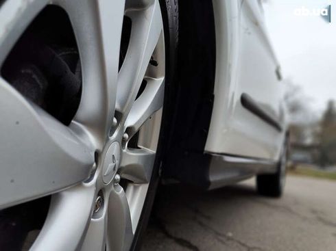 Mitsubishi Outlander 2015 - фото 2