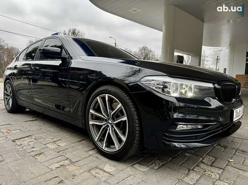 BMW 5 серия 2018 - фото 11