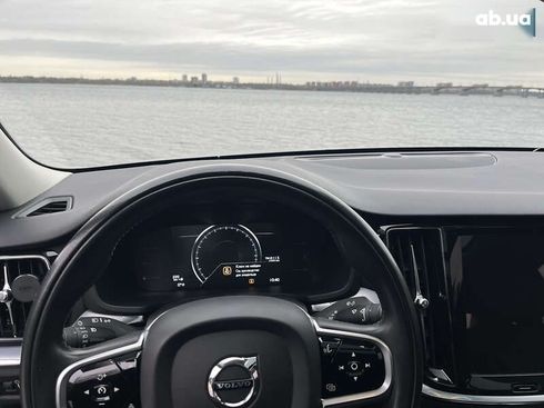 Volvo S60 2019 - фото 22