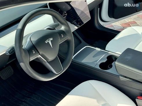 Tesla Model 3 2022 - фото 20