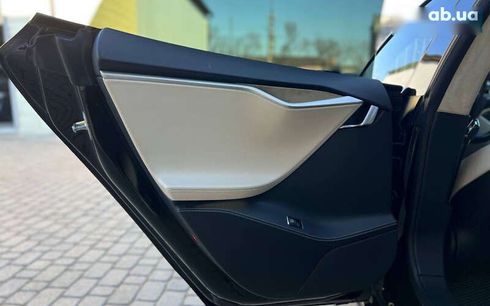Tesla Model S 2018 - фото 25