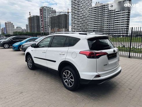 Toyota RAV4 2018 - фото 5