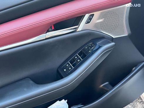 Mazda 3 2021 белый - фото 17