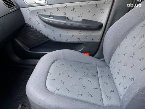 Skoda Fabia 2003 красный - фото 29