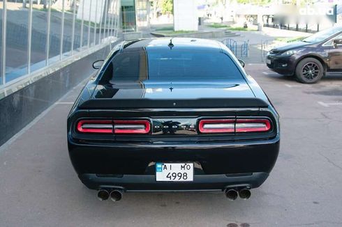 Dodge Challenger 2017 - фото 13