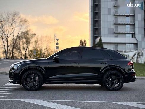 Audi RS Q8 2025 - фото 21