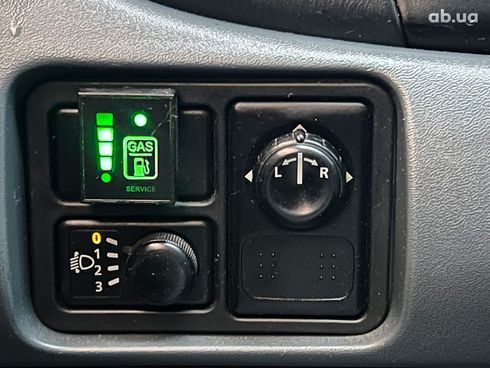 Nissan Almera 2006 бежевый - фото 15