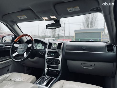 Chrysler 300C 2005 черный - фото 19