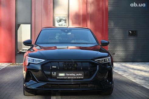 Audi E-Tron 2022 - фото 12