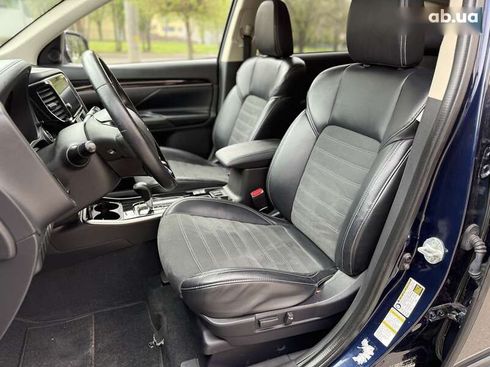 Mitsubishi Outlander 2019 - фото 13
