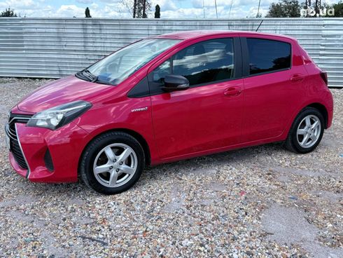 Toyota Auris 2015 красный - фото 8