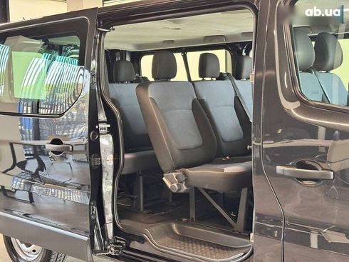 Opel Vivaro 2017 - фото 27