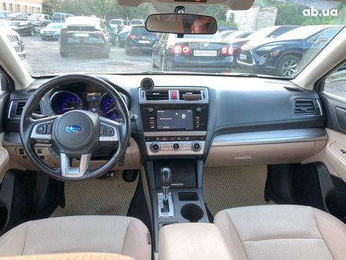 Subaru Outback 2016 бежевый - фото 102
