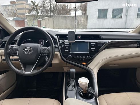 Toyota Camry 2019 черный - фото 20