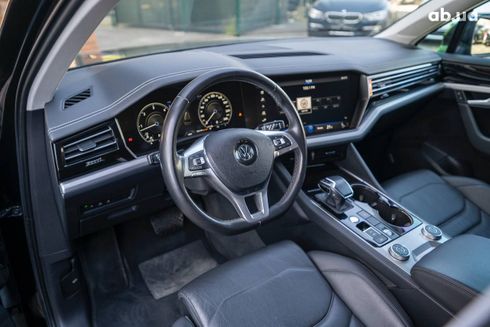 Volkswagen Touareg 2019 - фото 7