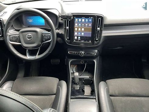 Volvo XC40 2021 - фото 13