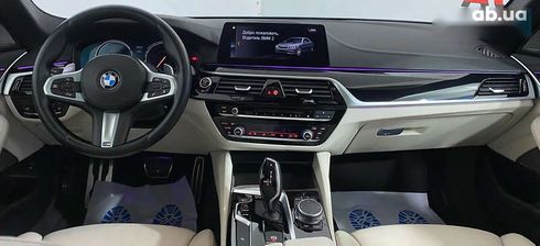 BMW 5 серия 2017 - фото 29
