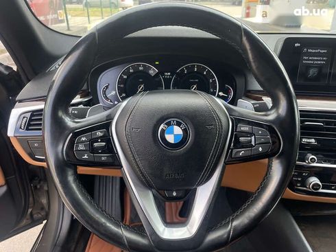 BMW 5 серия 2017 - фото 28