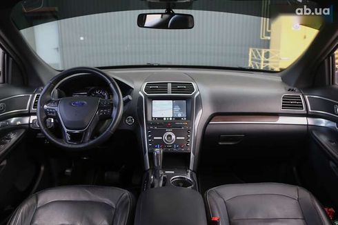 Ford Explorer 2017 - фото 15