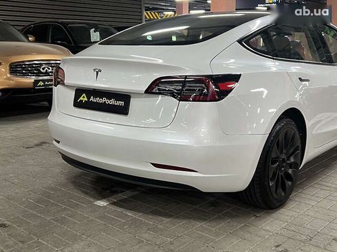 Tesla Model 3 2023 - фото 12