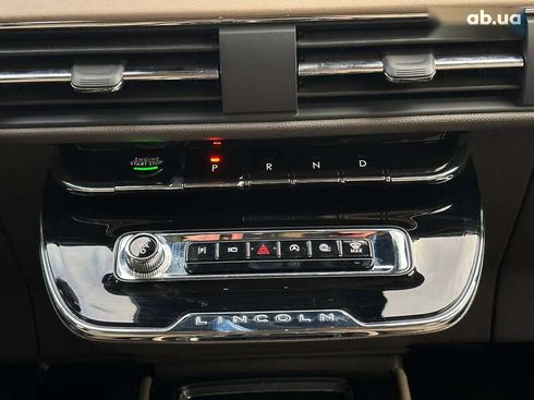 Lincoln Corsair 2023 - фото 25