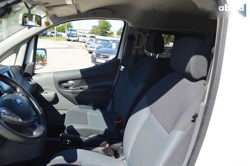 Nissan e-NV200 2016 - фото 9