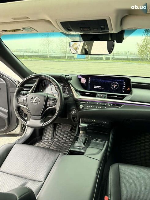Lexus ES 2021 - фото 22