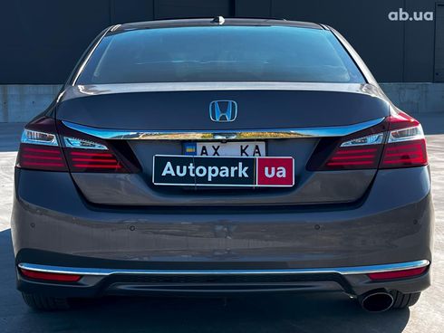 Honda Accord 2015 серый - фото 10