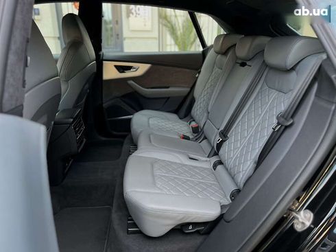 Audi SQ8 2021 - фото 30