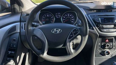 Hyundai Elantra 2015 - фото 14