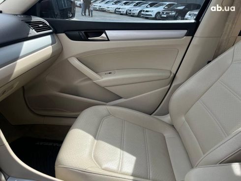Volkswagen passat b7 2013 красный - фото 33