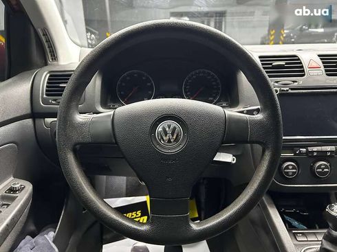 Volkswagen Golf 2005 - фото 13