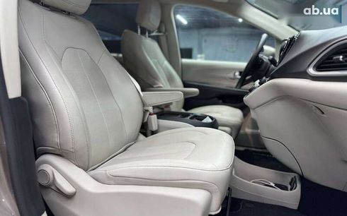 Chrysler Pacifica 2017 - фото 14