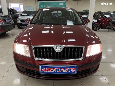 Skoda Octavia 2005 красный - фото 8