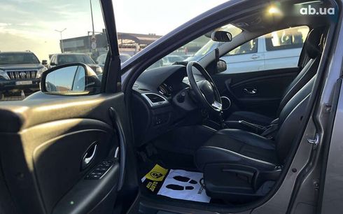 Renault Megane 2011 - фото 18