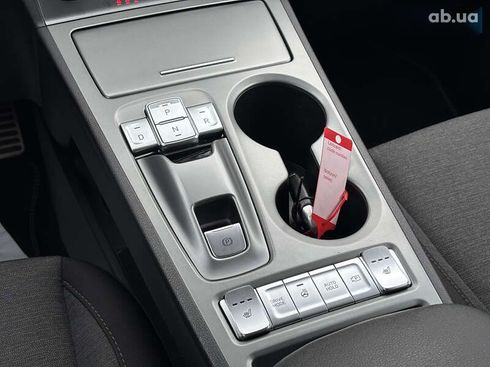 Hyundai Kona Electric 2021 - фото 26