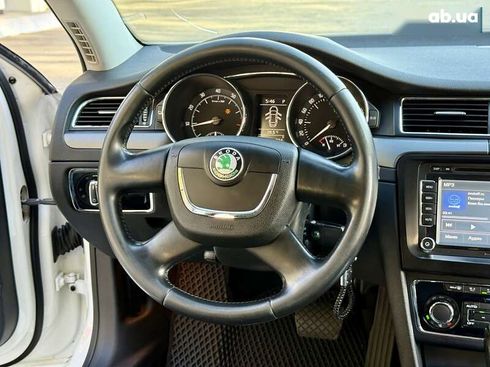 Skoda Superb 2013 - фото 27