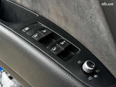 Audi Q7 2010 серый - фото 22