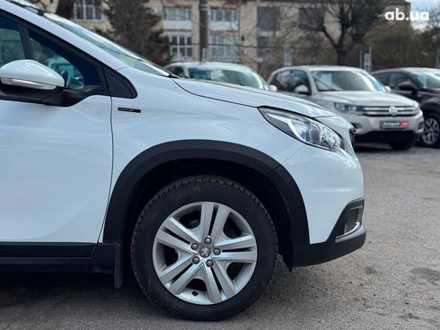 Peugeot 2008 2019 белый - фото 5