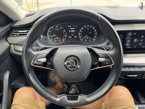 Skoda Octavia 2020 - фото 22