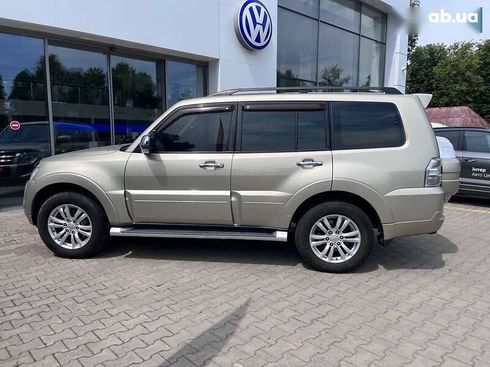 Mitsubishi Pajero 2012 - фото 9