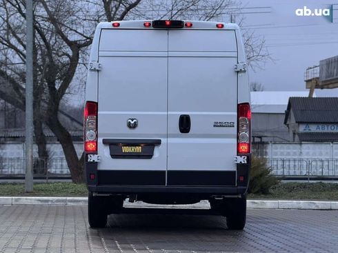 RAM Promaster City 2024 - фото 23