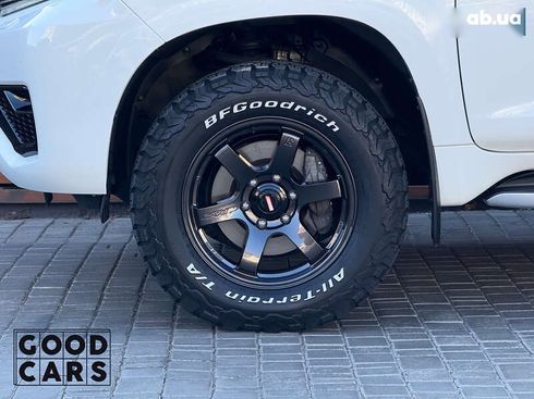 Toyota Land Cruiser Prado 2021 - фото 11