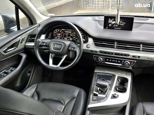 Audi Q7 2018 - фото 27