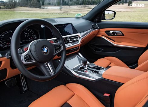 BMW M3 2023 - фото 10