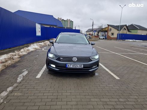 Volkswagen Passat 2017 серый - фото 5